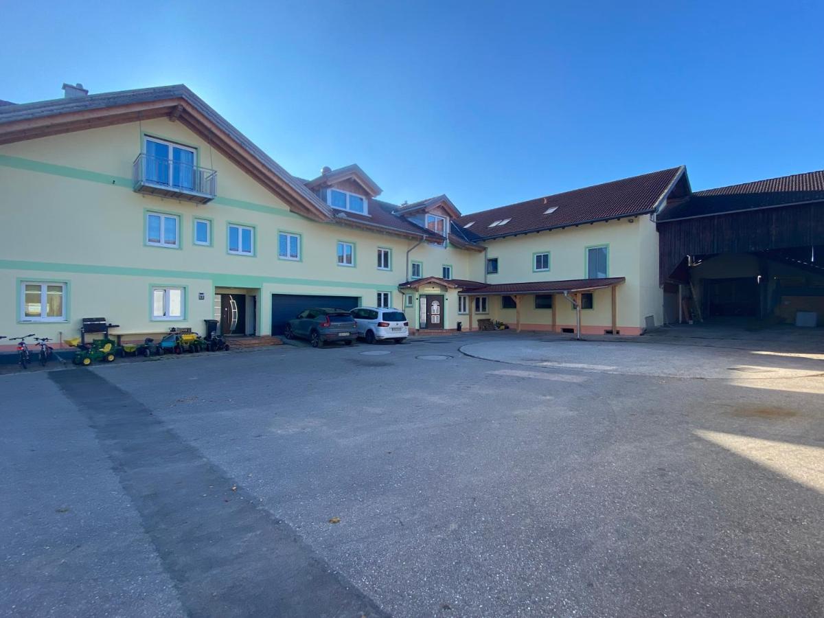 Pension Am Weberhof Nur 20 Autominuten Von Muenchen Ebersberg Buitenkant foto