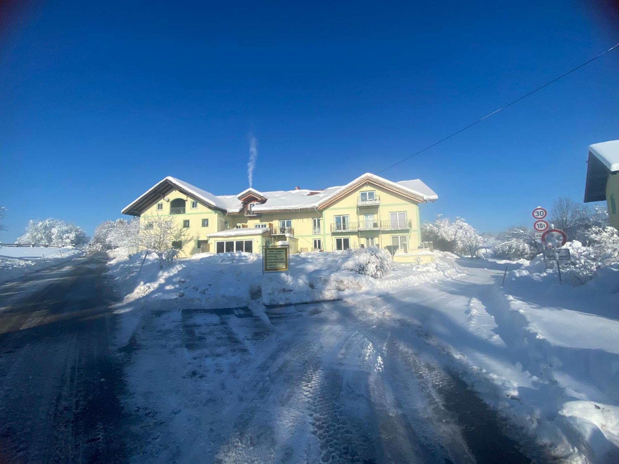 Pension Am Weberhof Nur 20 Autominuten Von Muenchen Ebersberg Buitenkant foto