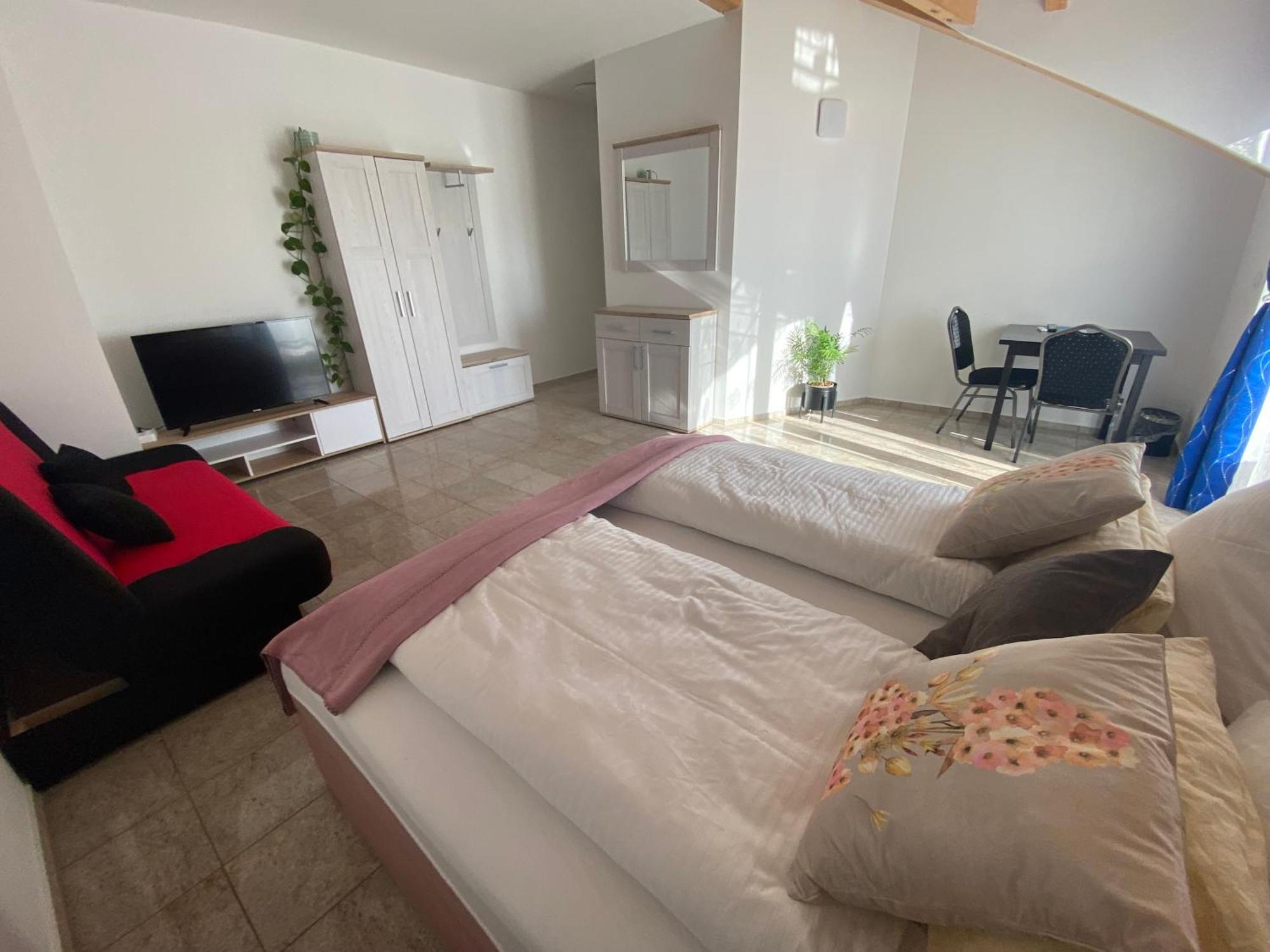 Pension Am Weberhof Nur 20 Autominuten Von Muenchen Ebersberg Buitenkant foto