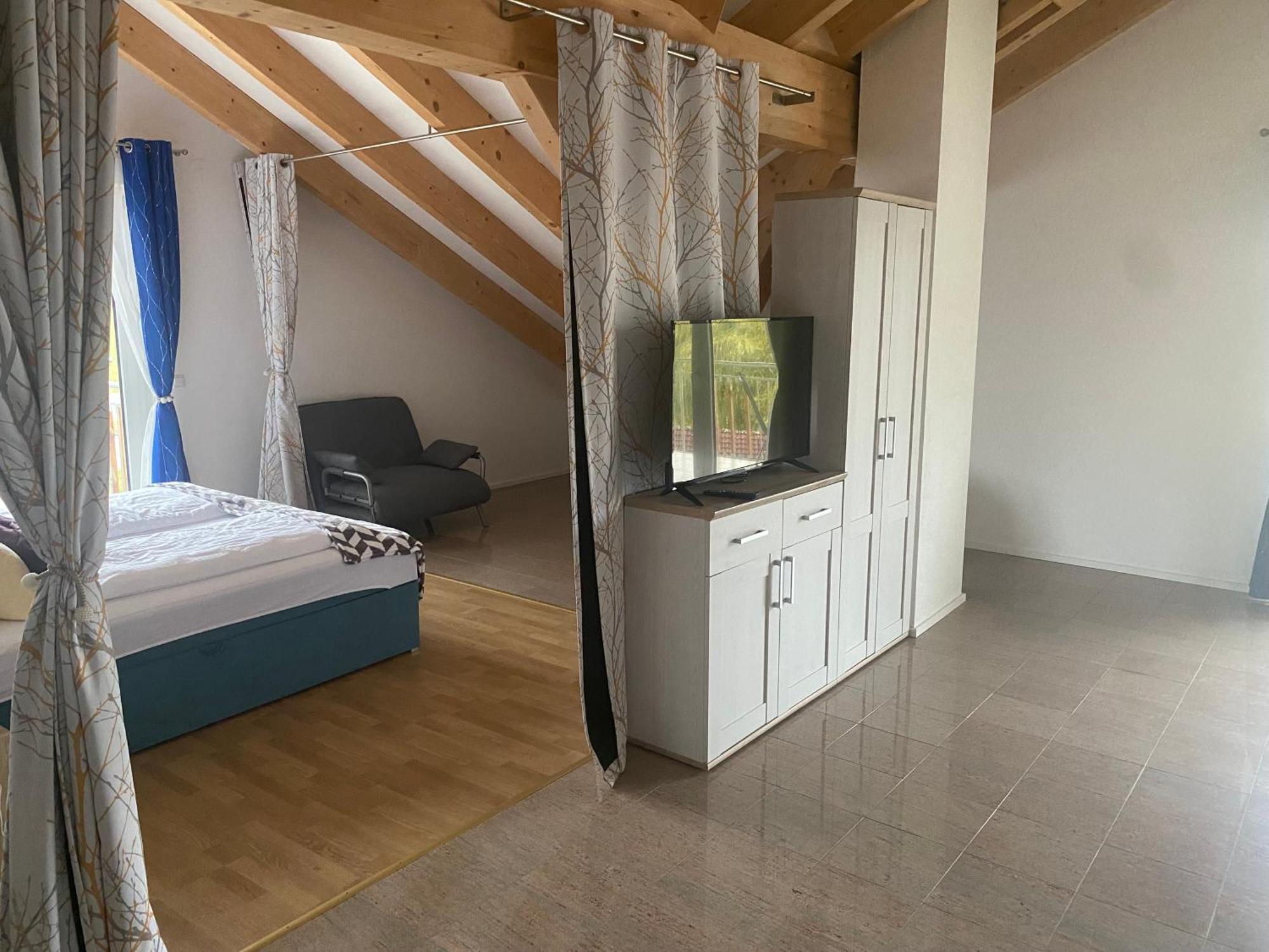 Pension Am Weberhof Nur 20 Autominuten Von Muenchen Ebersberg Buitenkant foto
